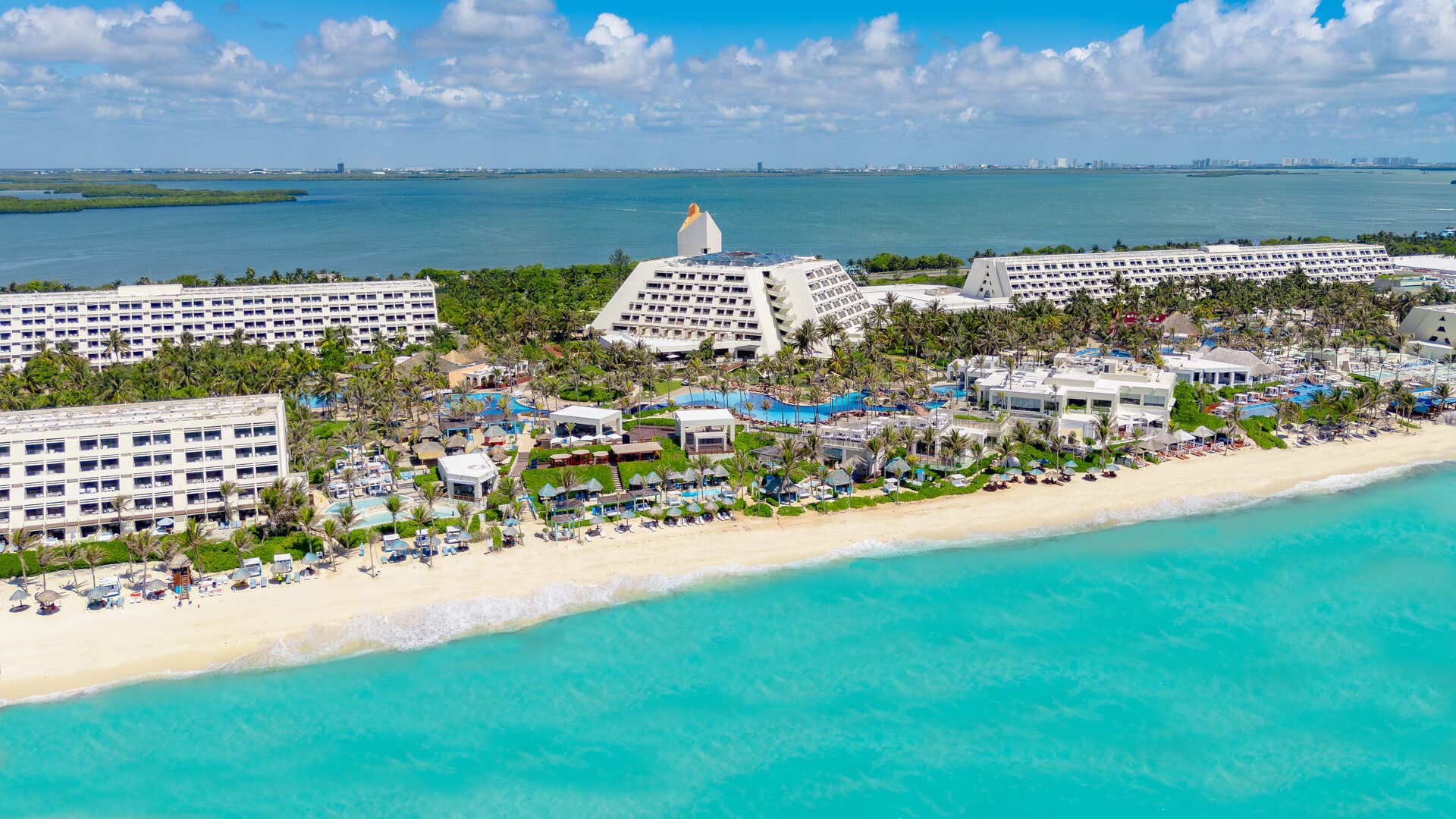 Grand Oasis Cancun — Cancún