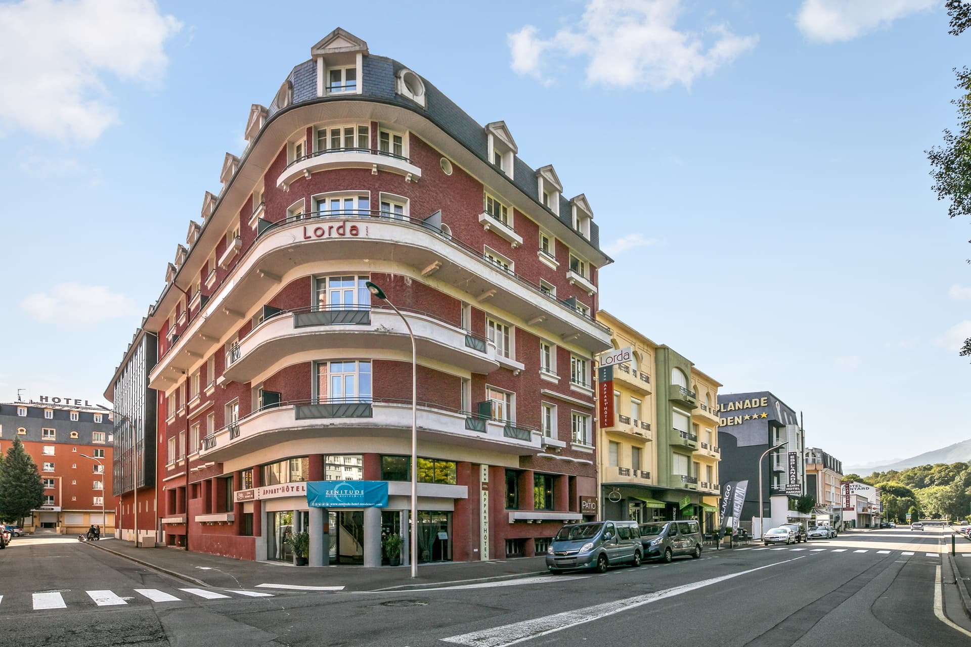 Comfort Aparthotel Lourdes Lorda — Lourdes