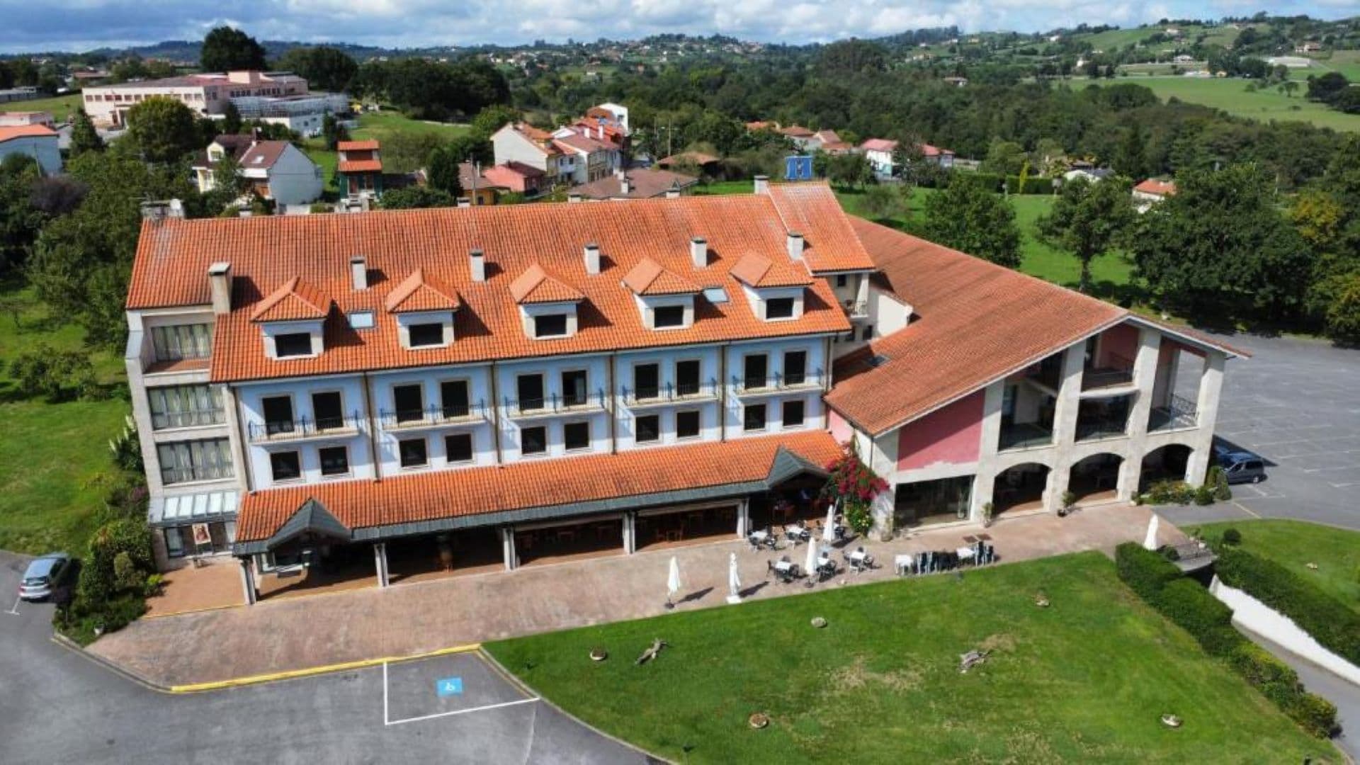 Hotel Cristina — Oviedo