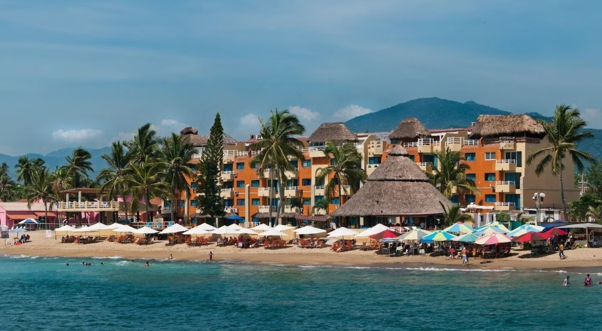 Marina Puerto Dorado Hotel - All Inclusive — The Colomo