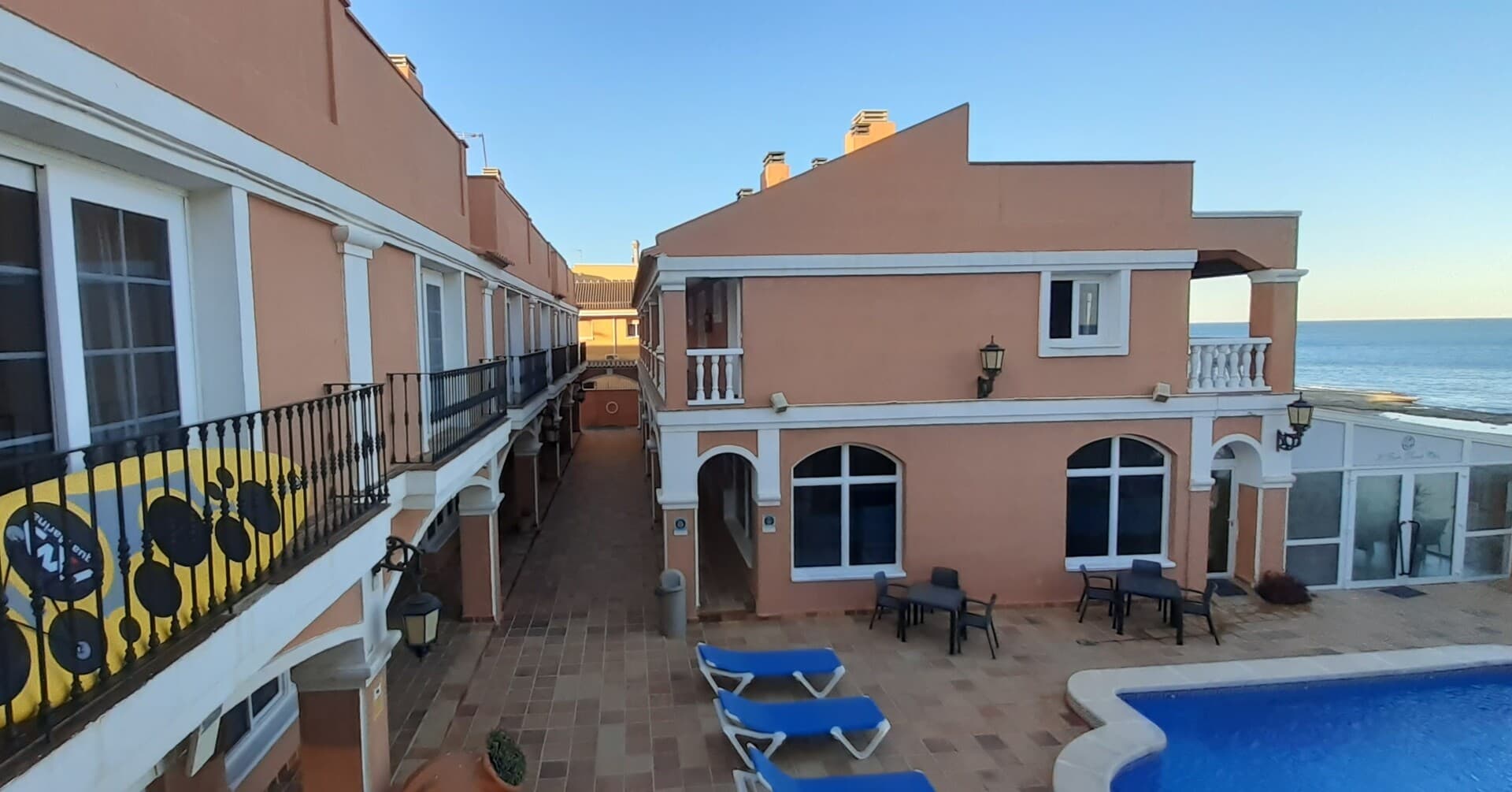 H/A Lloyds Beach Club — Torrevieja