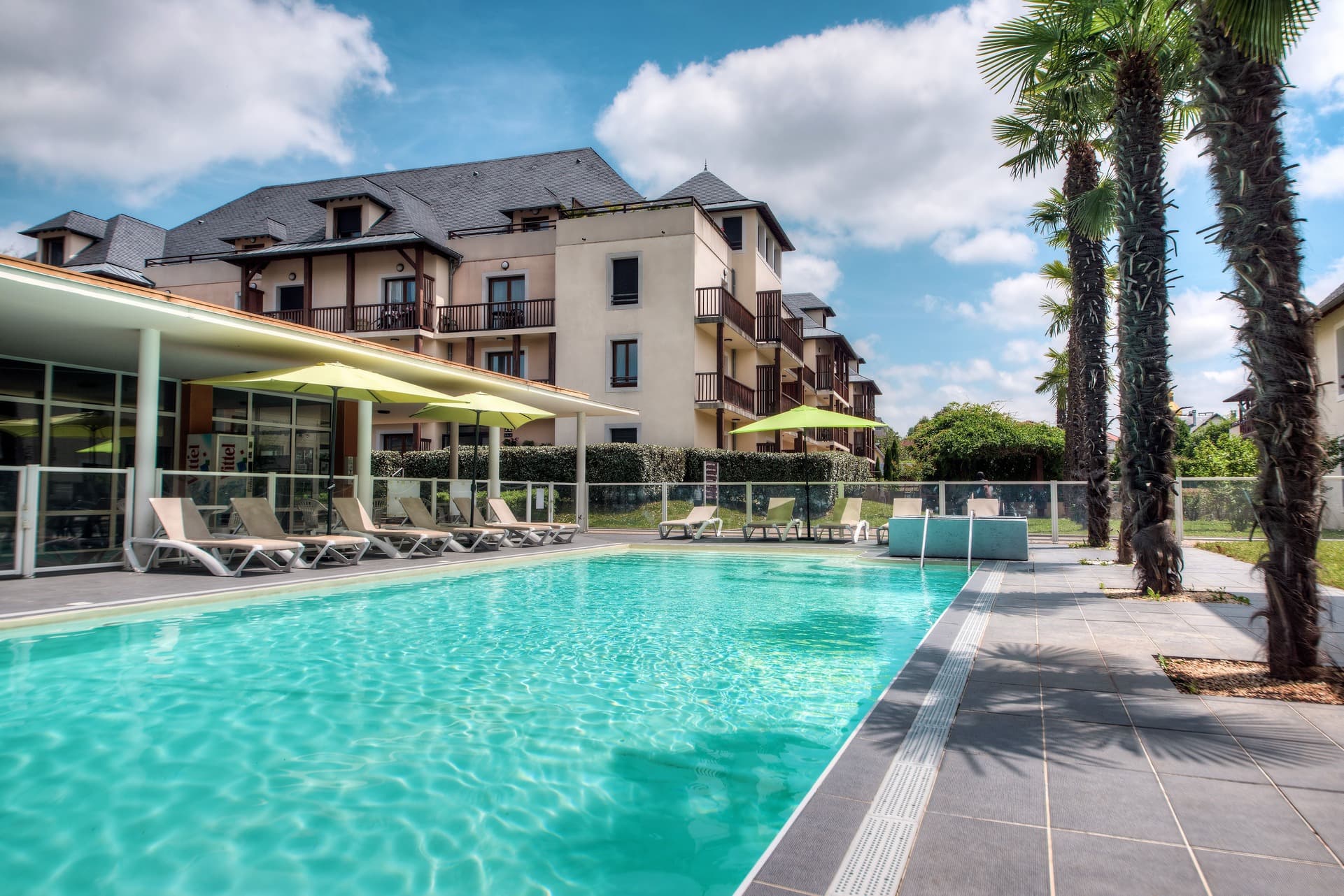 Comfort Aparthotel Lourdes L’Acacia — Lourdes