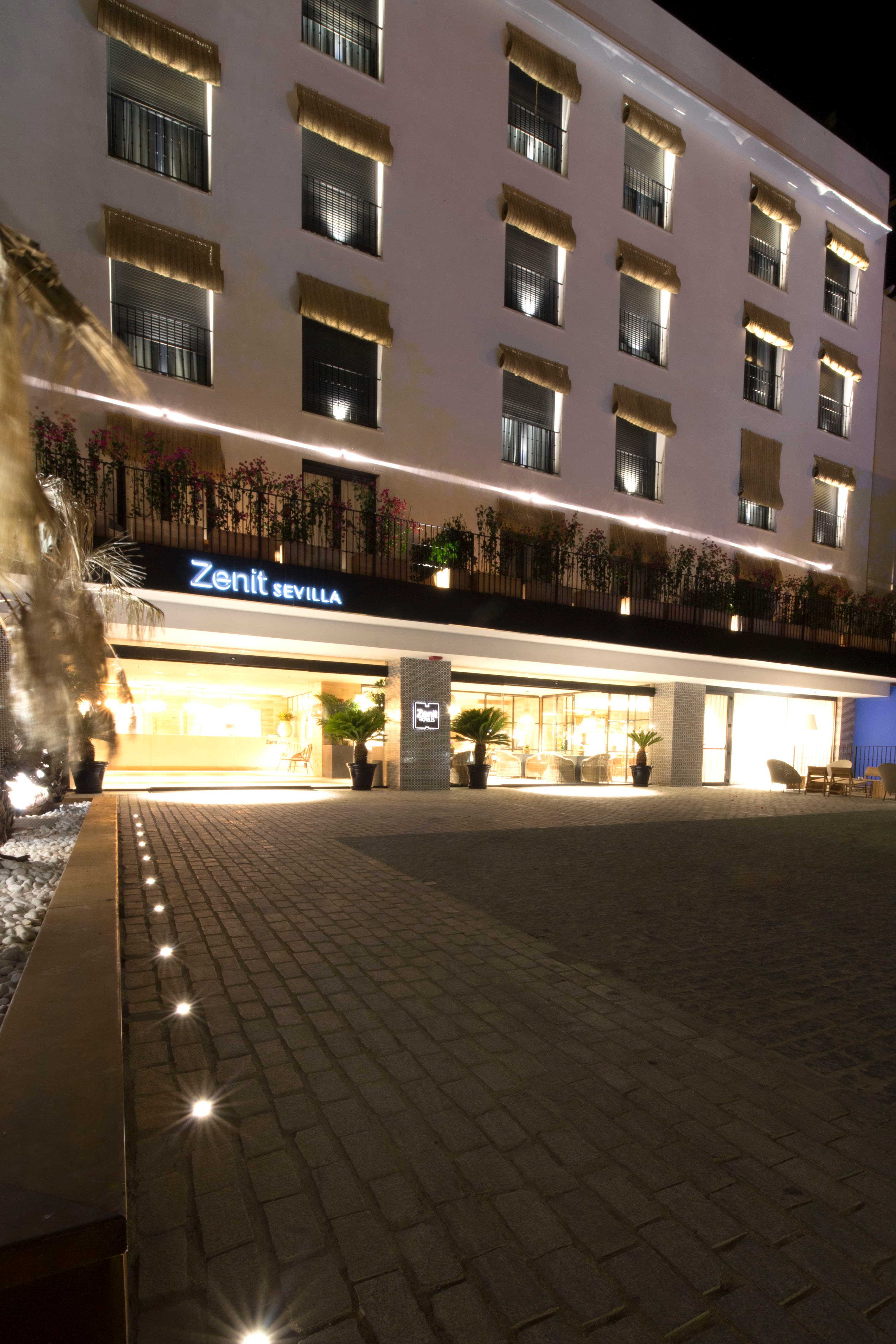 Hotel Zenit Sevilla — Sevilla