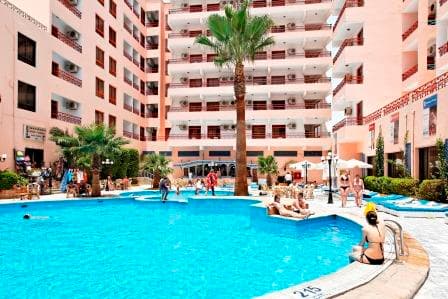 Empire Hotel Aqua Park — Hurghada