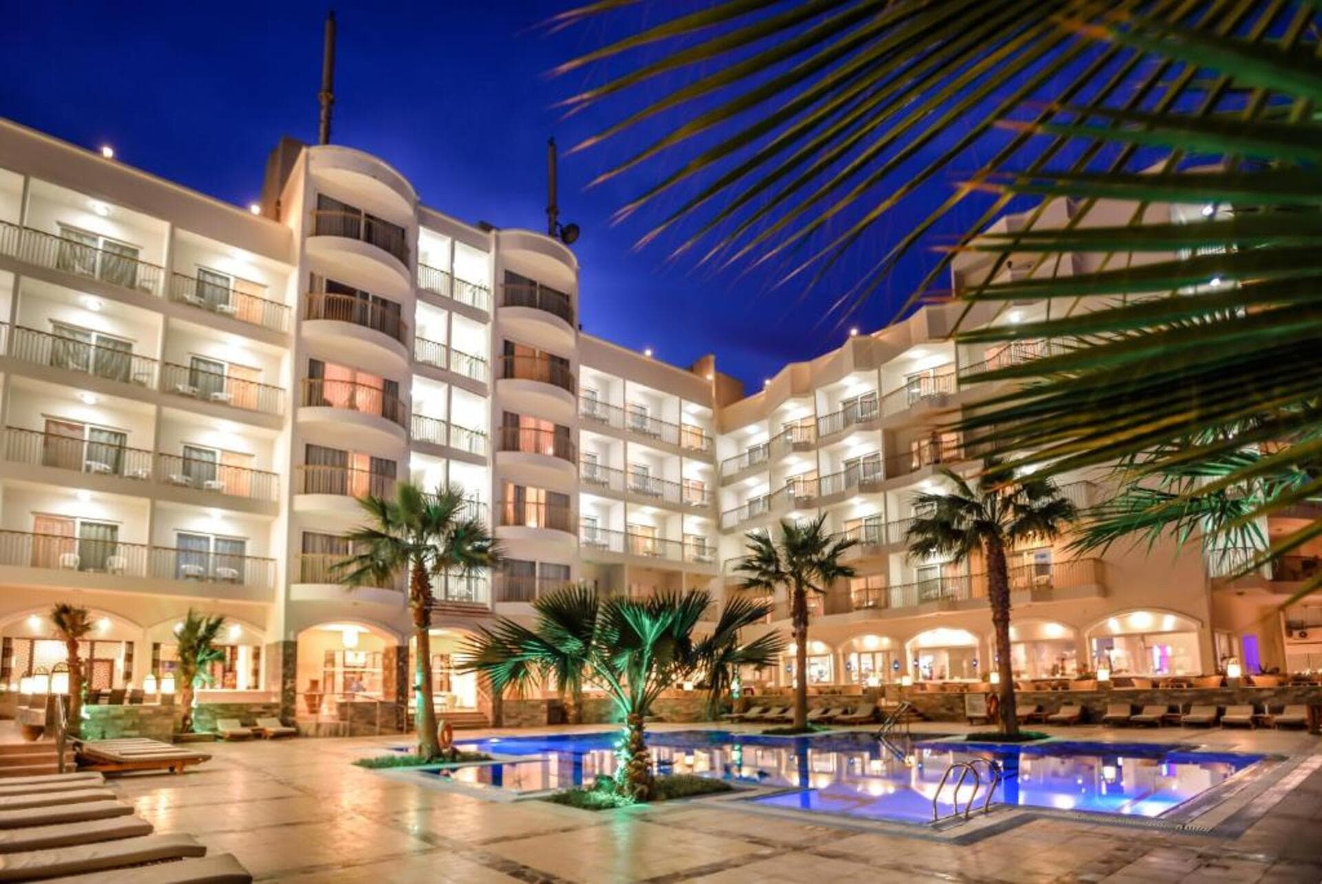 Royal Star Beach Resort — Hurghada