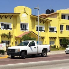 Hotel Concierge Inn Santa Cecilia — The Colomo