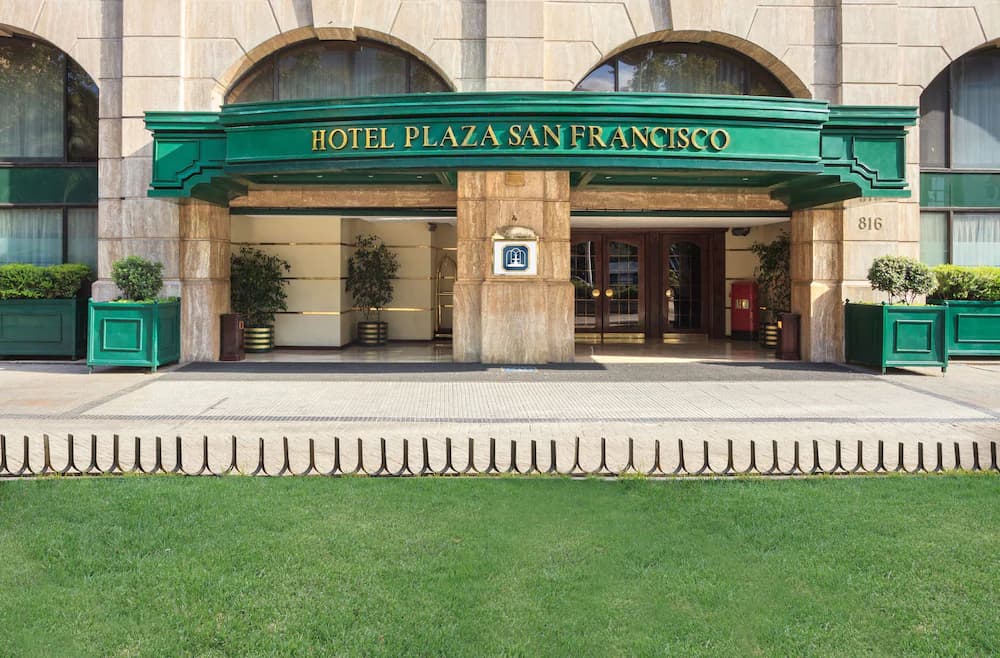 Hotel Plaza San Francisco — Santiago de Chile