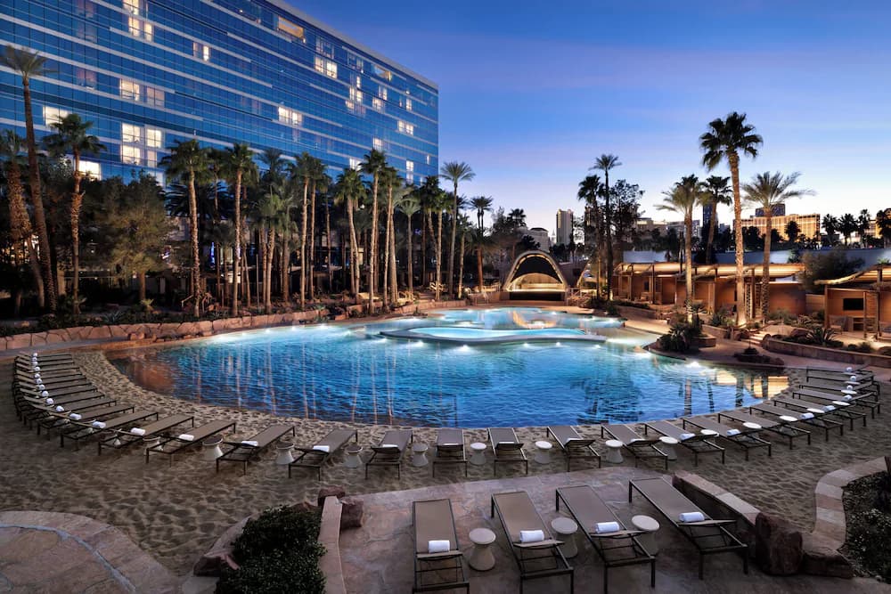 Virgin Hotels Las Vegas, Curio Collection by Hilton — Las Vegas