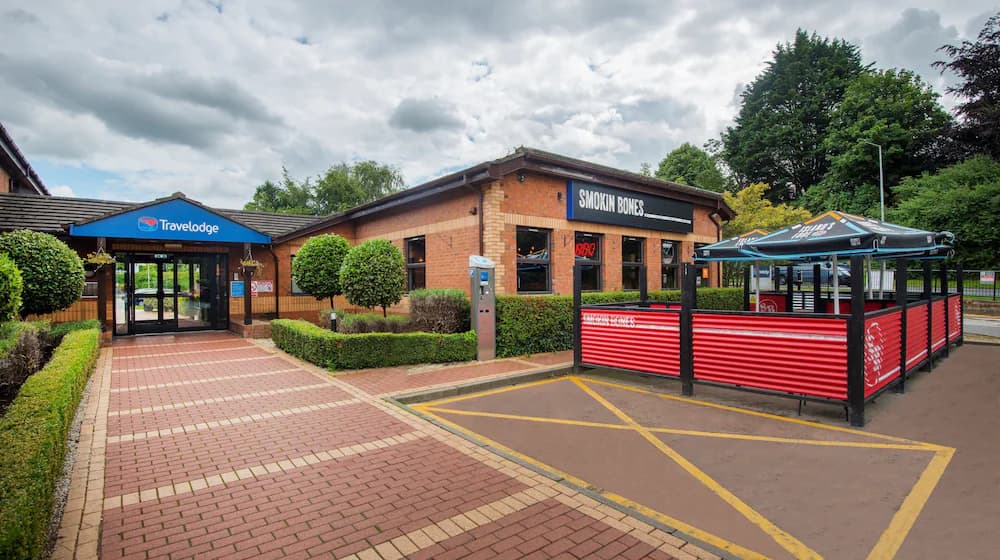 Travelodge Dublin Airport North Swords Hotel — Dublín