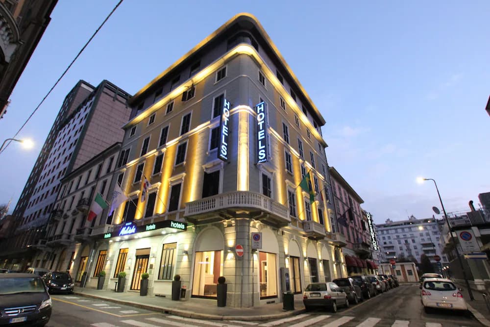 Baviera Mokinba Hotels — Milán
