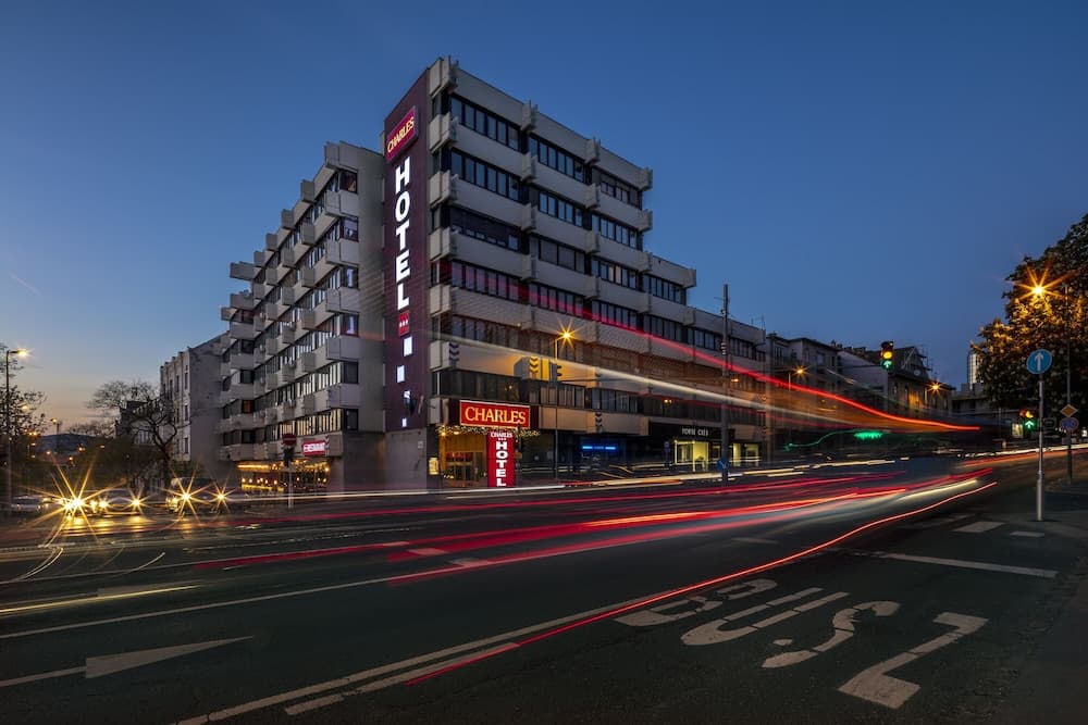 Hotel Charles — Budapest