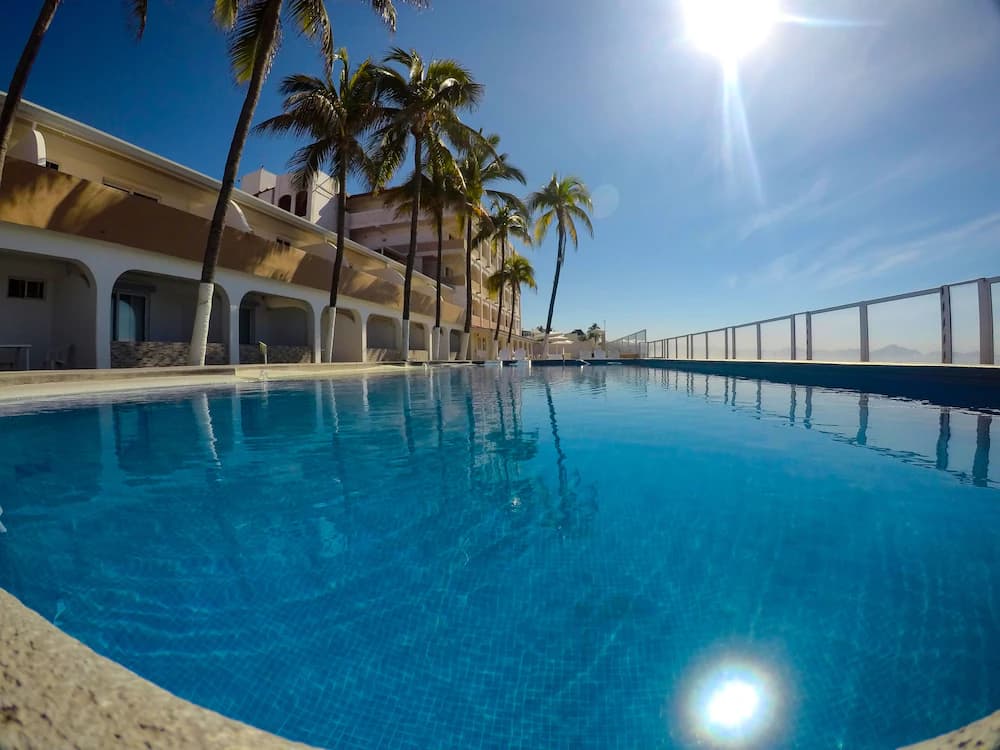 Hotel Marbella — The Colomo