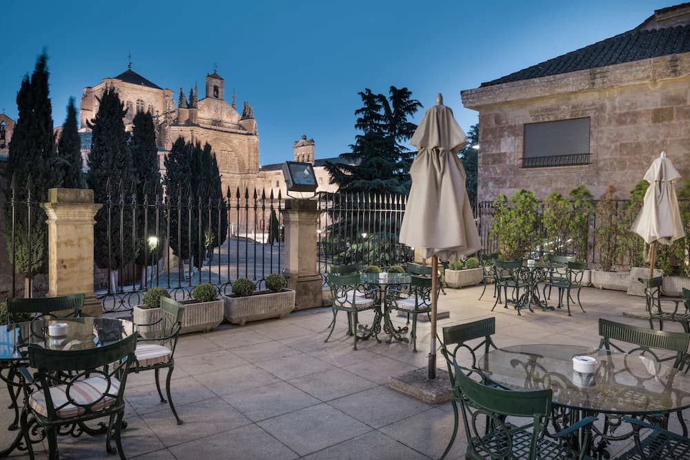 Hotel NH Salamanca Palacio de Castellanos — Salamanca