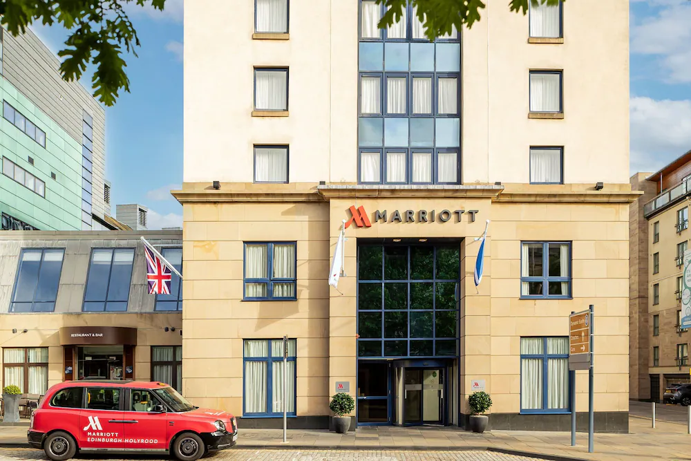 Edinburgh Marriott Hotel Holyrood — Edimburgo