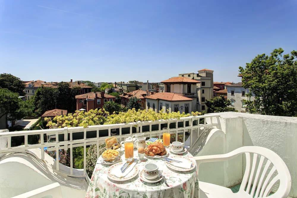 Biasutti Hotel — Venecia