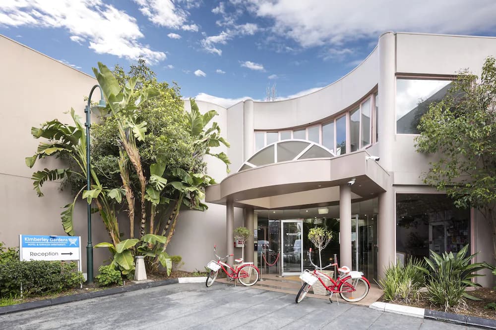 Kimberley Gardens Hotel & Serviced Apartments — Melbourne