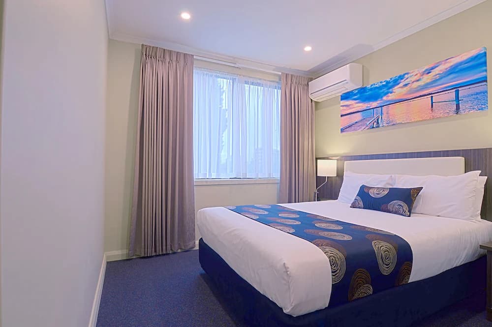 Park Squire Motor Inn & Serviced Apartments — Melbourne