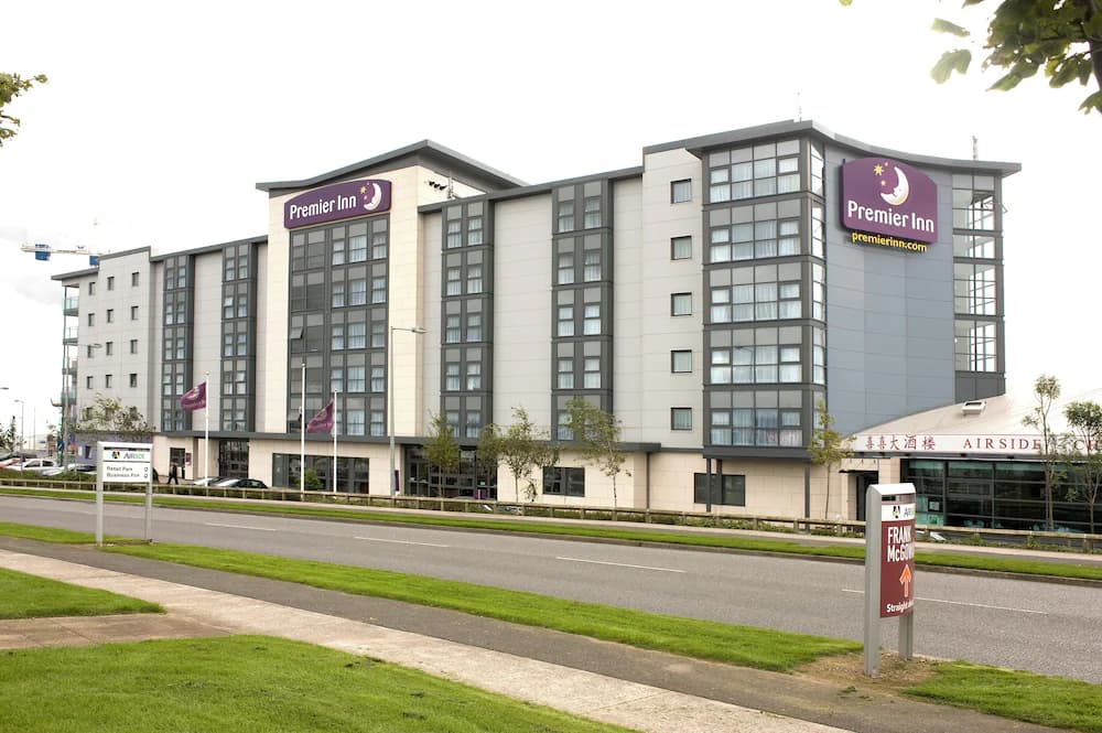 Premier Inn Dublin Airport Hotel — Dublín