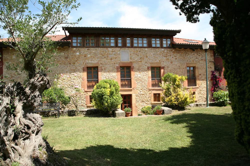 Hotel Palacio de la Viñona — Oviedo