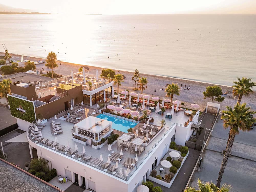 Hotel Mercure Villeneuve-Loubet Plage — Niza