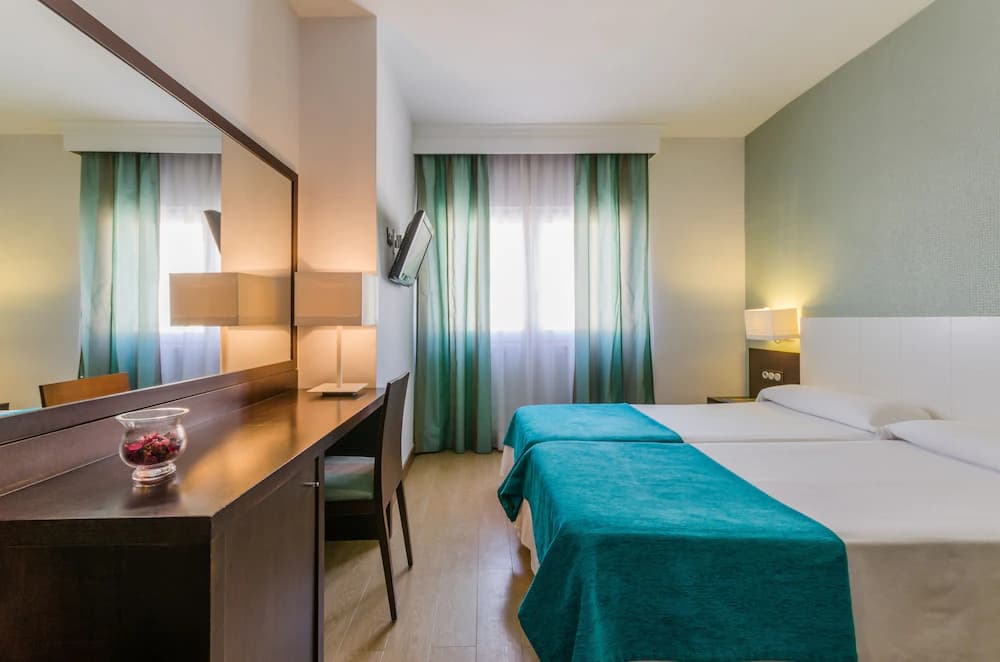 Hotel Don Juan — Granada