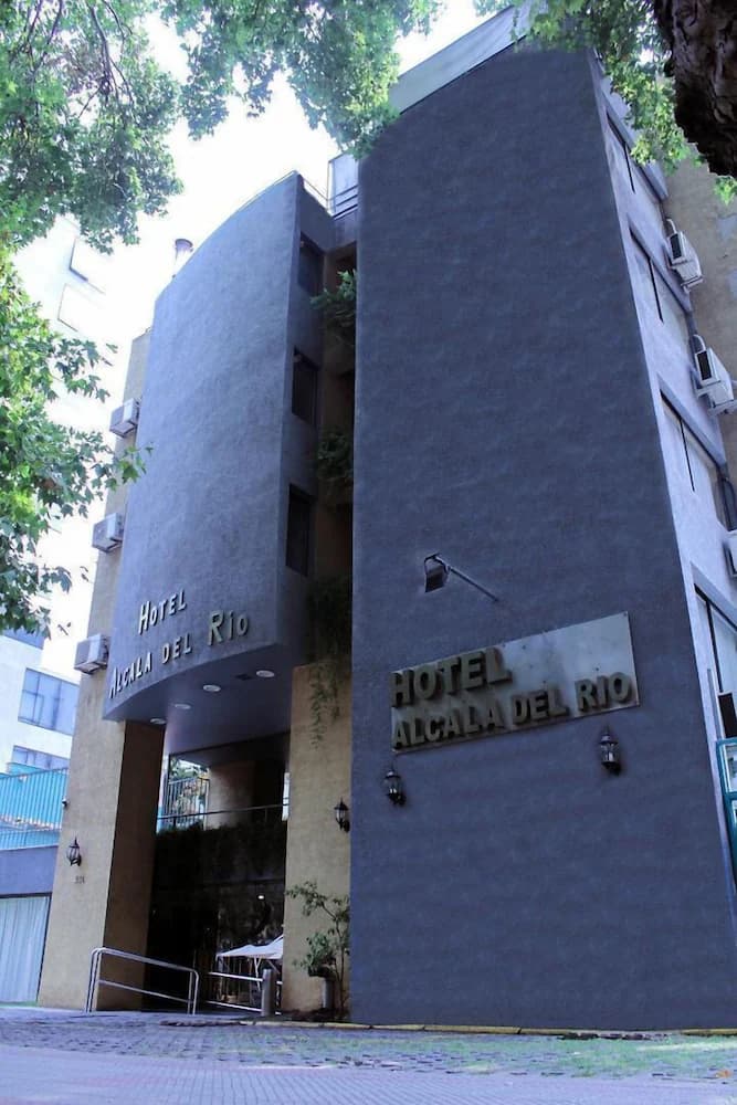 Hotel Alcalá del Río — Santiago de Chile