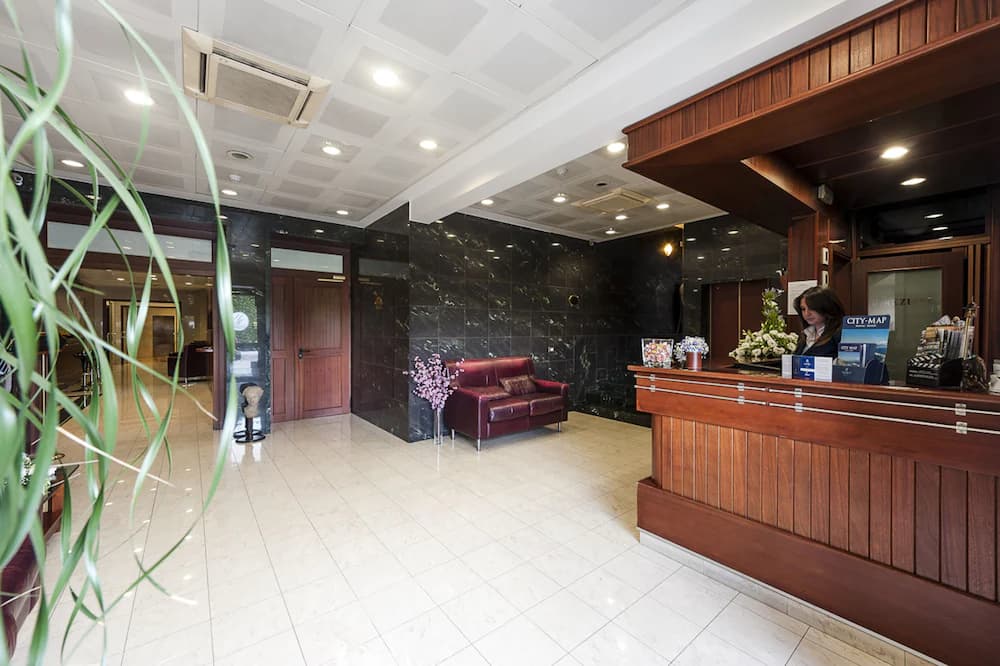 Millennium Gold Hotel**** — Nápoles
