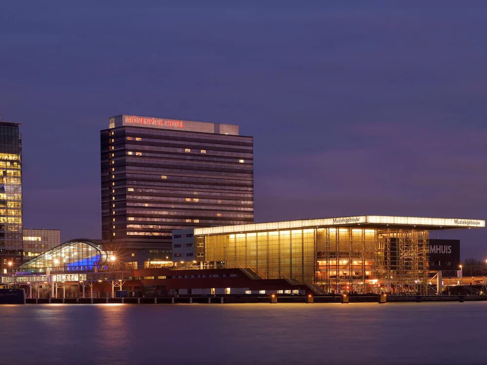 Mövenpick Hotel Amsterdam City Centre — Ámsterdam