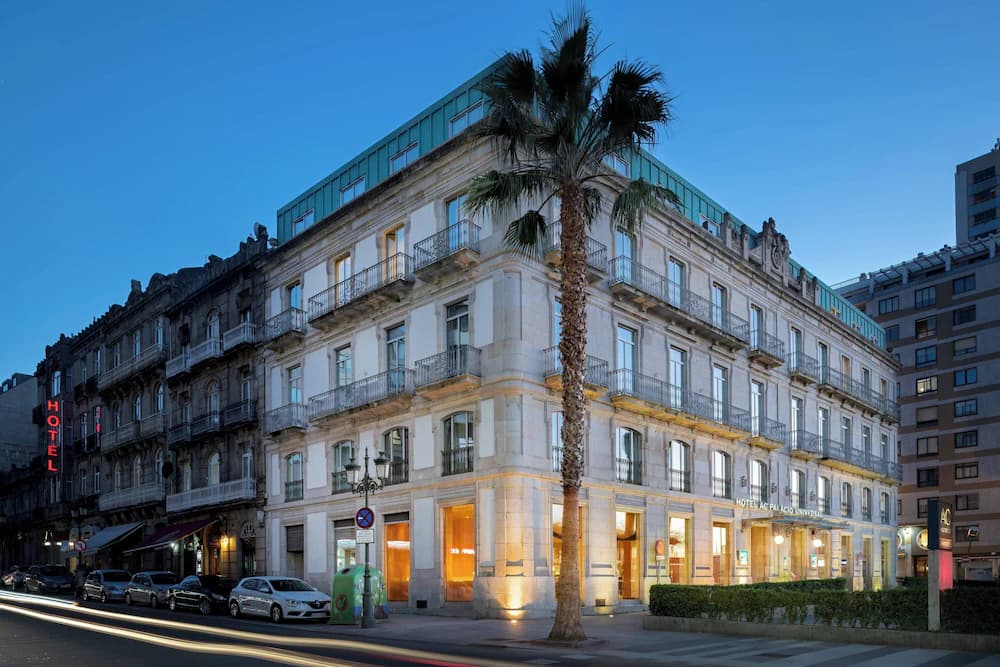 AC Hotel Palacio Universal — Vigo