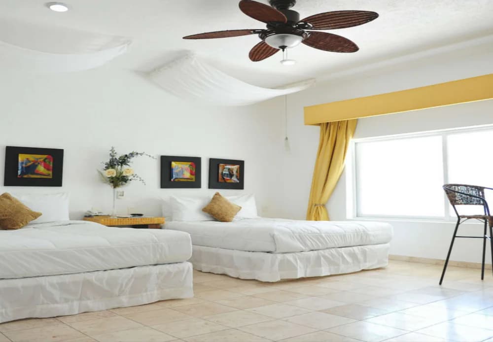 Best Western Luna Del Mar — The Colomo
