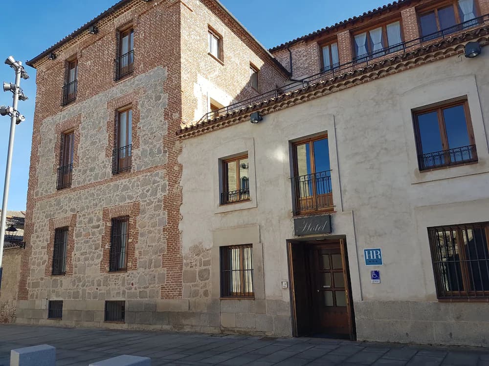 Hotel El Rastro — Ávila