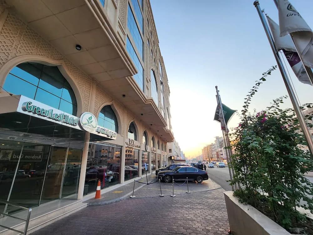 Green Leaf Hotel — Yeda
