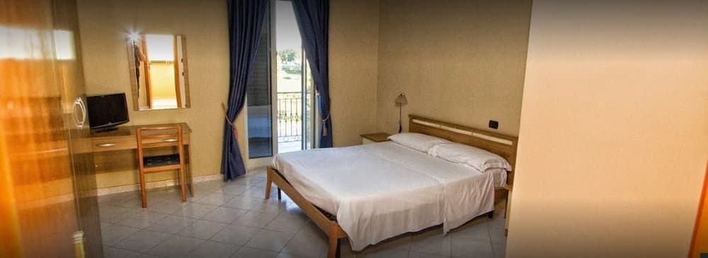 Hotel Silverado — Nápoles