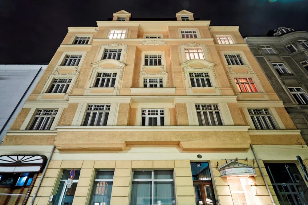 Hotel Pension Baronesse — Viena