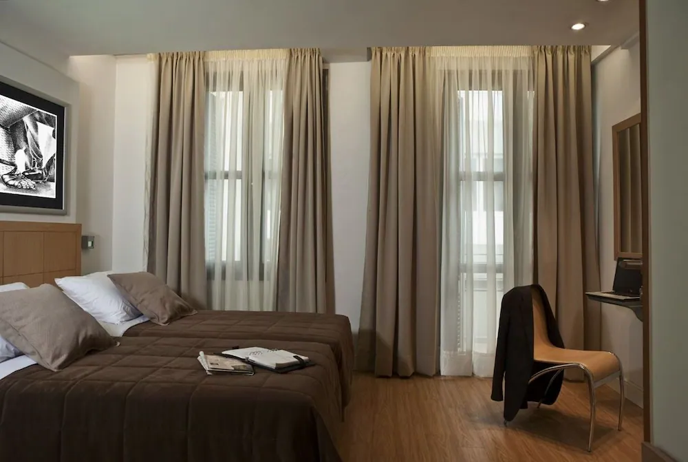 Chic -Athens HiTech Hotel — Atenas