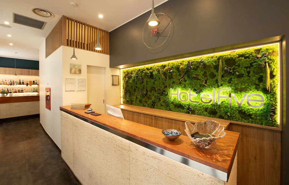 Hotel Five — Milán