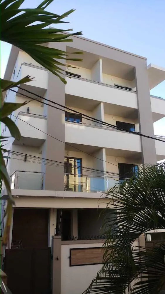The Monalysa Suites & Residence — Mauricio
