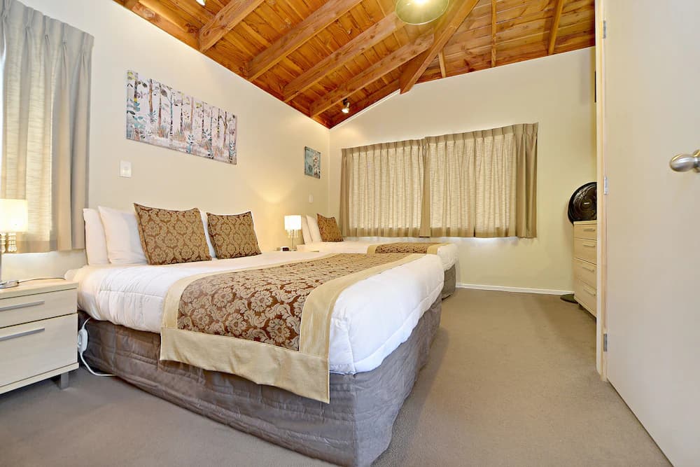 Takapuna Motor Lodge — Auckland