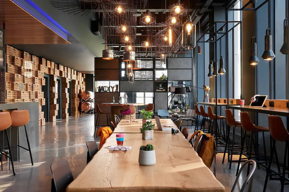 Moxy Edinburgh Fountainbridge — Edimburgo