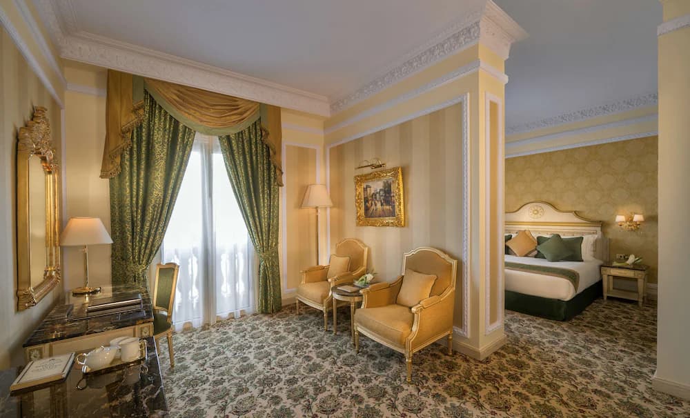 Royal Rose Abu Dhabi, a Curio Collection by Hilton Affiliated Hotel — Abu Dabi