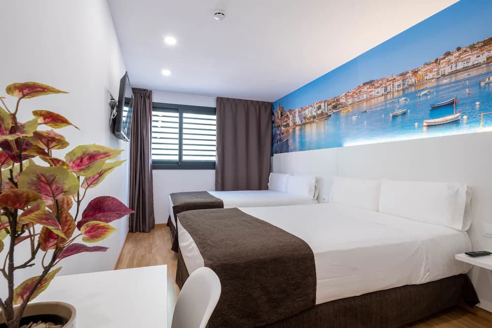 Hotel BestPrice Girona — Girona