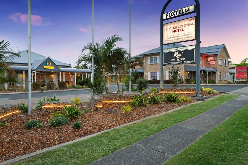 Coopers Colonial Motel — Brisbane