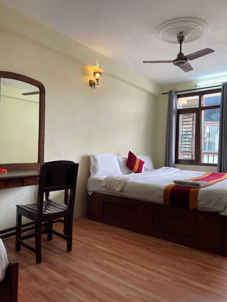 Hotel Holiday House Kathmandu — Katmandú