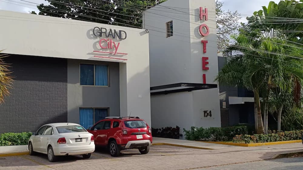 Grand City Hotel — Cancún
