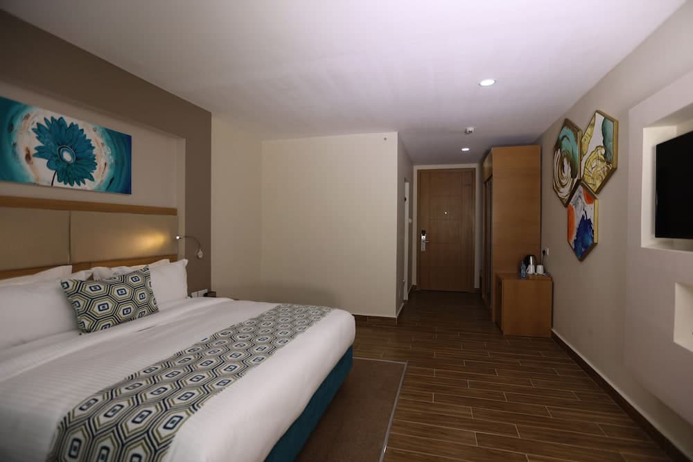 Azure Airport Hotel & Convention Center — Nairobi