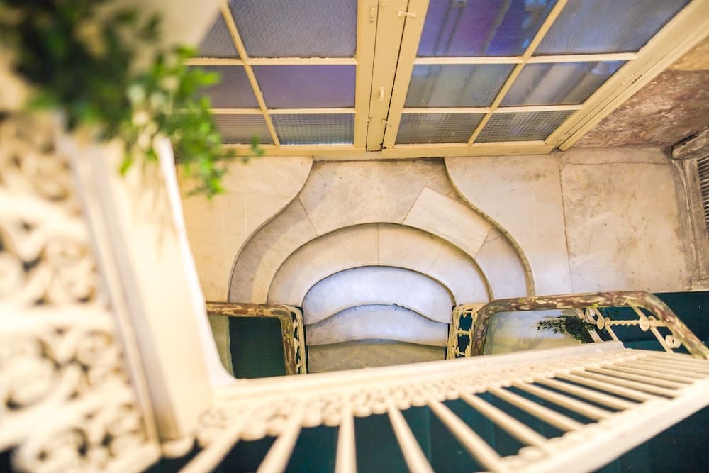 Apartamentos La Guarida 1820 — Barcelona