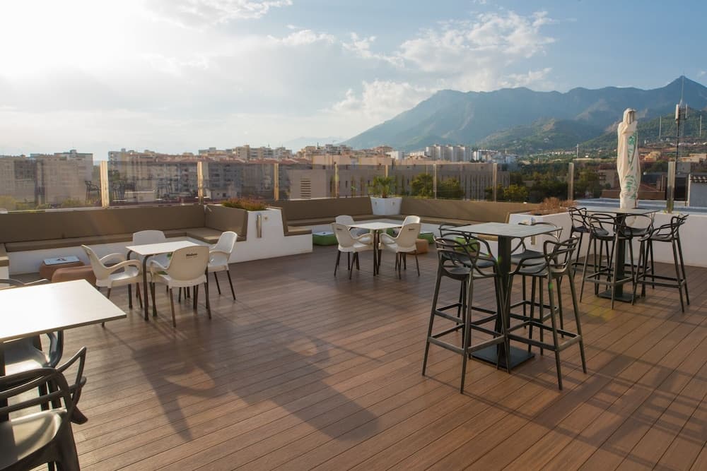 Hotel Daos — Marbella