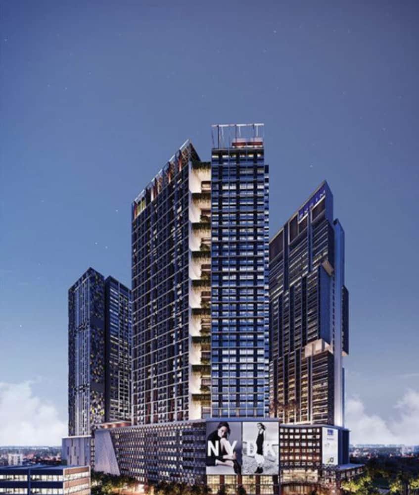 Millerz Square Suite by Mana-Mana — Kuala Lumpur