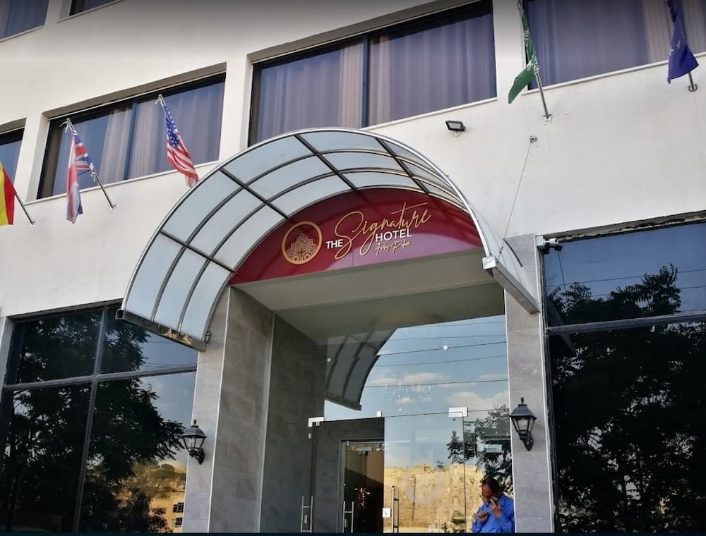The Signature Hotel — Amán