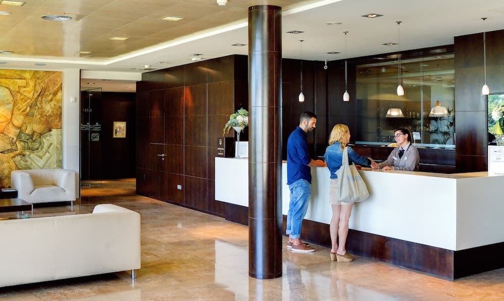 Oca Palacio de la Llorea Hotel & Spa — Gijón